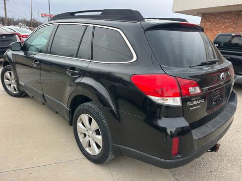Used 2010 Subaru Outback 2.5i Premium image 8