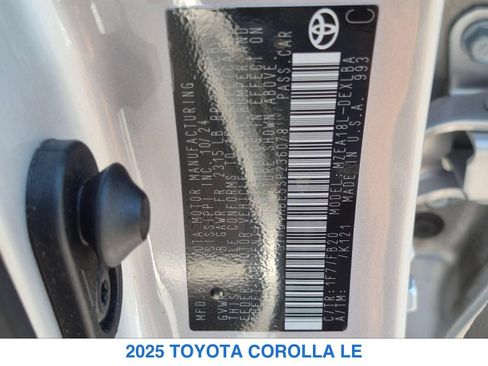 Used 2025 Toyota Corolla LE w/ LE Premium Package FWD image 30