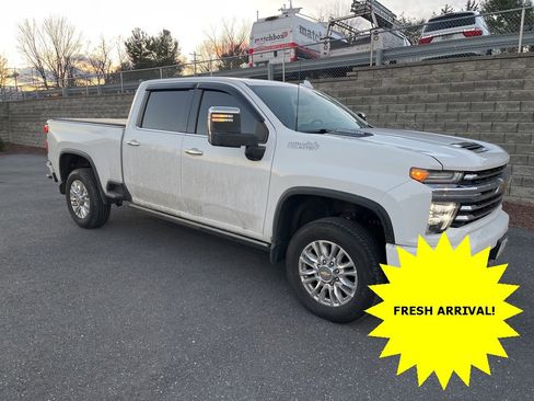 Used 2022 Chevrolet Silverado 2500 High Country w/ Technology Package image 1