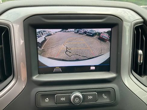 Used 2022 Chevrolet Silverado 2500 Custom w/ Custom Value Package AWD/4WD image 13