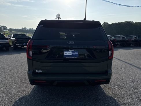 Used 2025 Ford Expedition Platinum w/ Stealth Performance Package AWD/4WD image 6