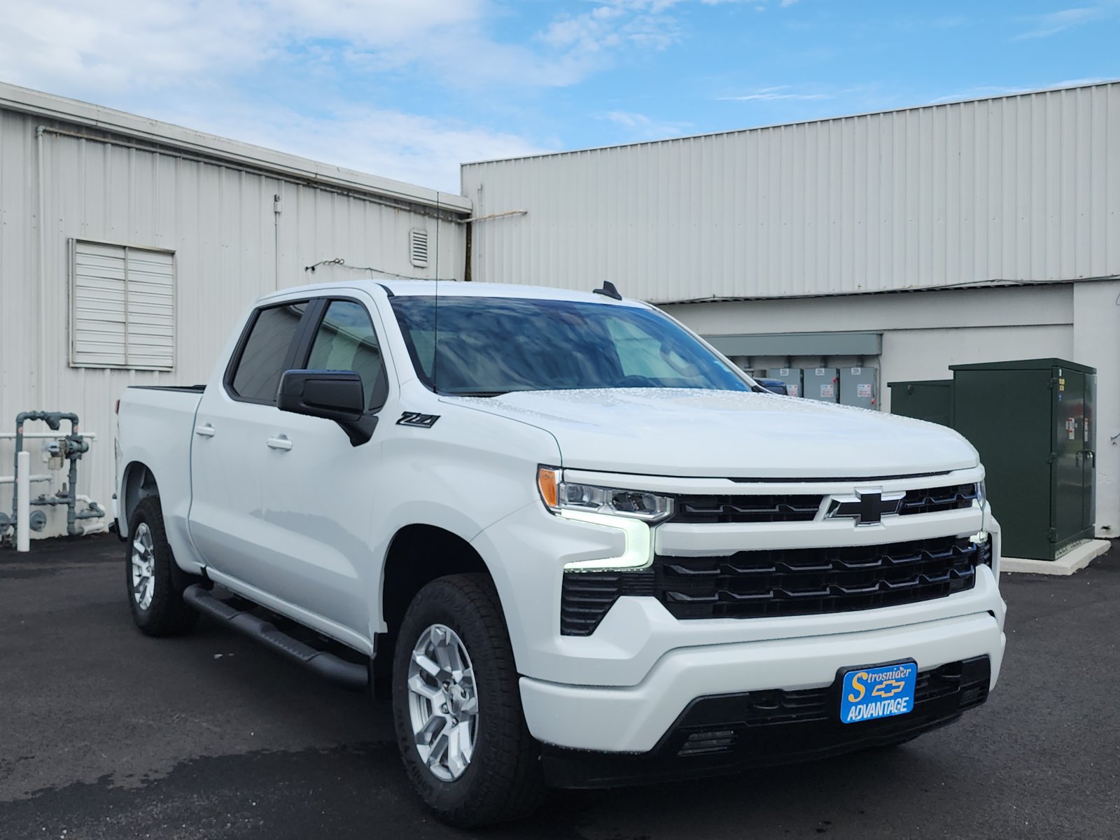 New 2026 Chevrolet Silverado 1500 RST w/ Z71 Off-Road Package AWD/4WD image 6