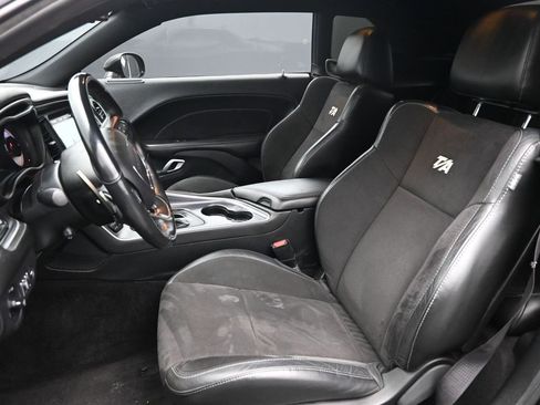 Used 2018 Dodge Challenger T/A image 11