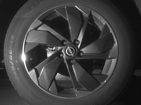 Used 2025 Nissan Rogue SV AWD/4WD image 15