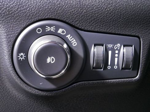 Certified 2024 Jeep Compass Latitude w/ Convenience Group AWD/4WD image 23