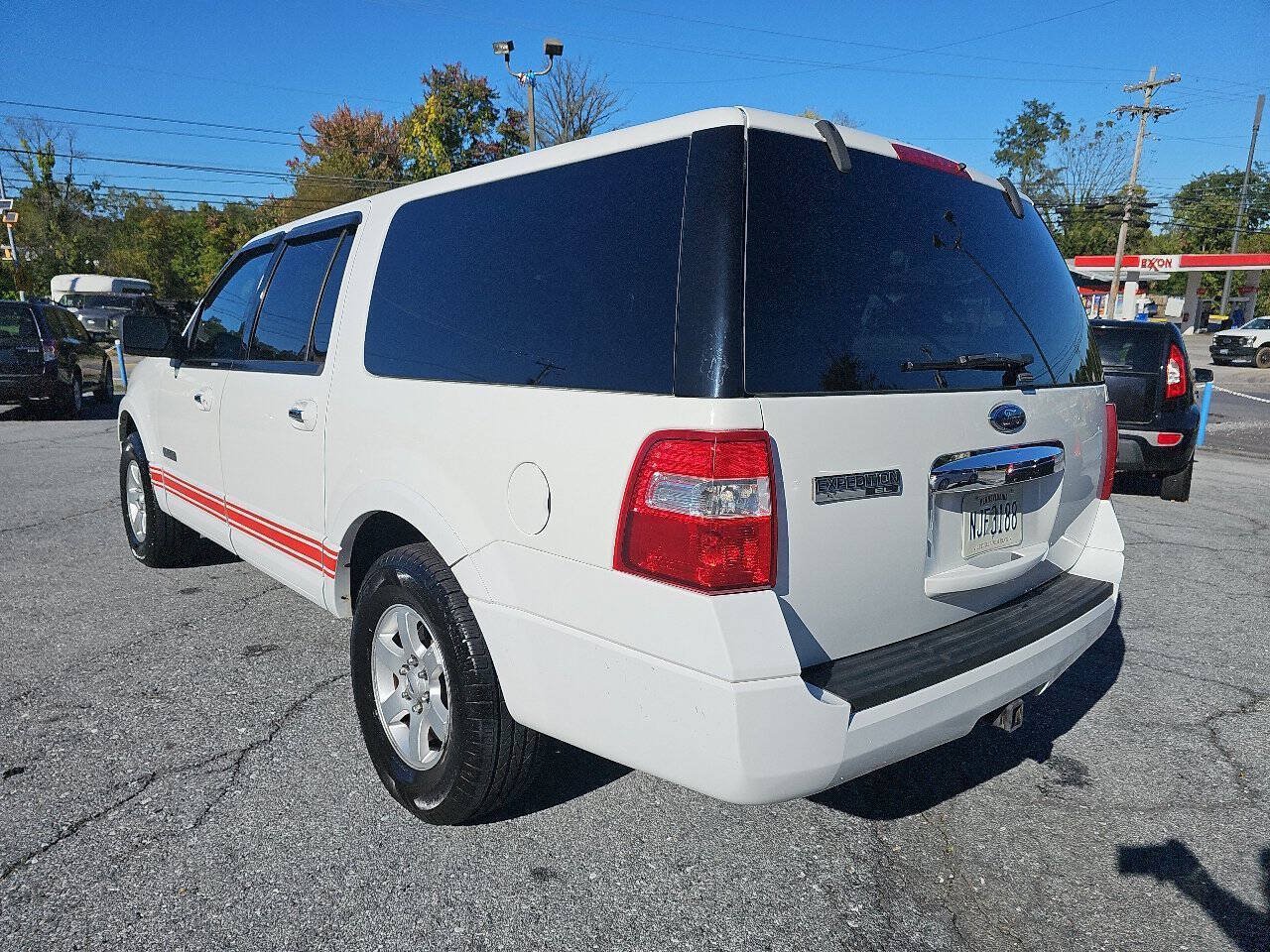 Used 2008 Ford Expedition EL XLT AWD/4WD image 9