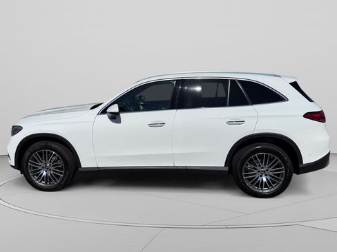Used 2026 Mercedes-Benz GLC 300 4MATIC image 2