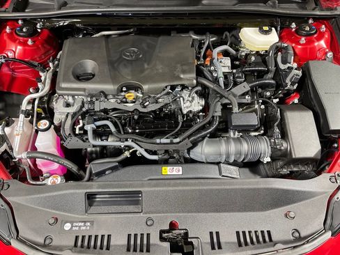 Certified 2025 Toyota Camry SE image 9