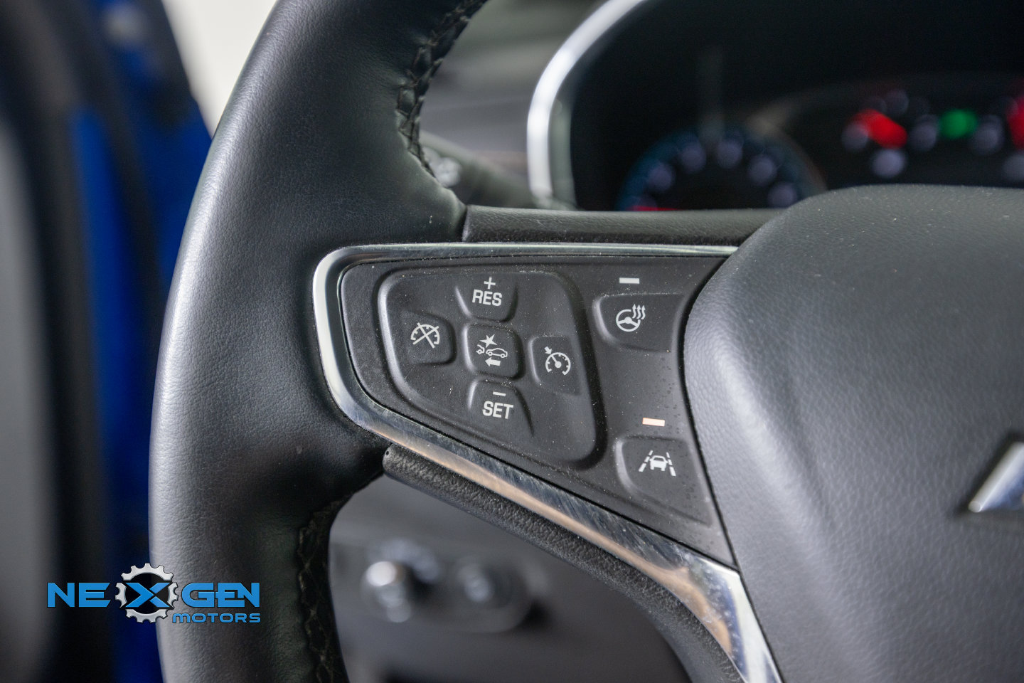 Used 2024 Chevrolet Equinox Premier AWD/4WD image 15