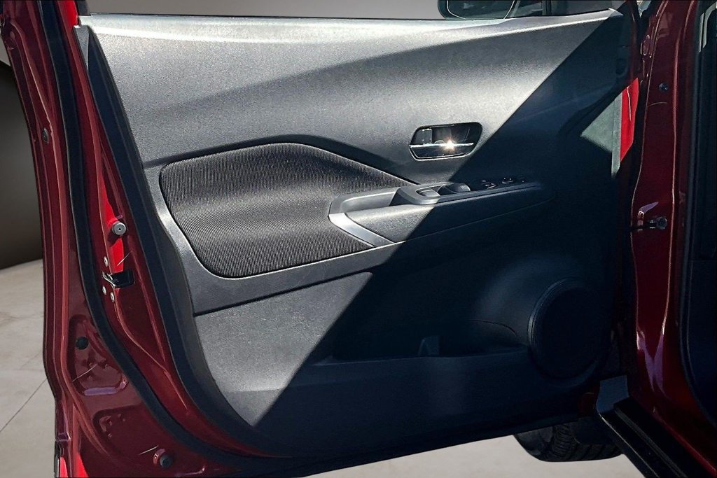 Certified 2024 Nissan Kicks SV FWD image 20