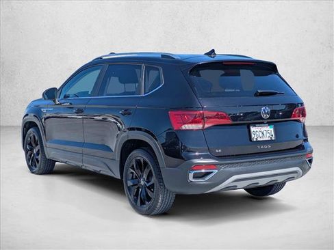Used 2023 Volkswagen Taos SE w/ Black Wheel Package FWD image 8