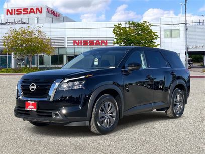 New 2025 Nissan Pathfinder S