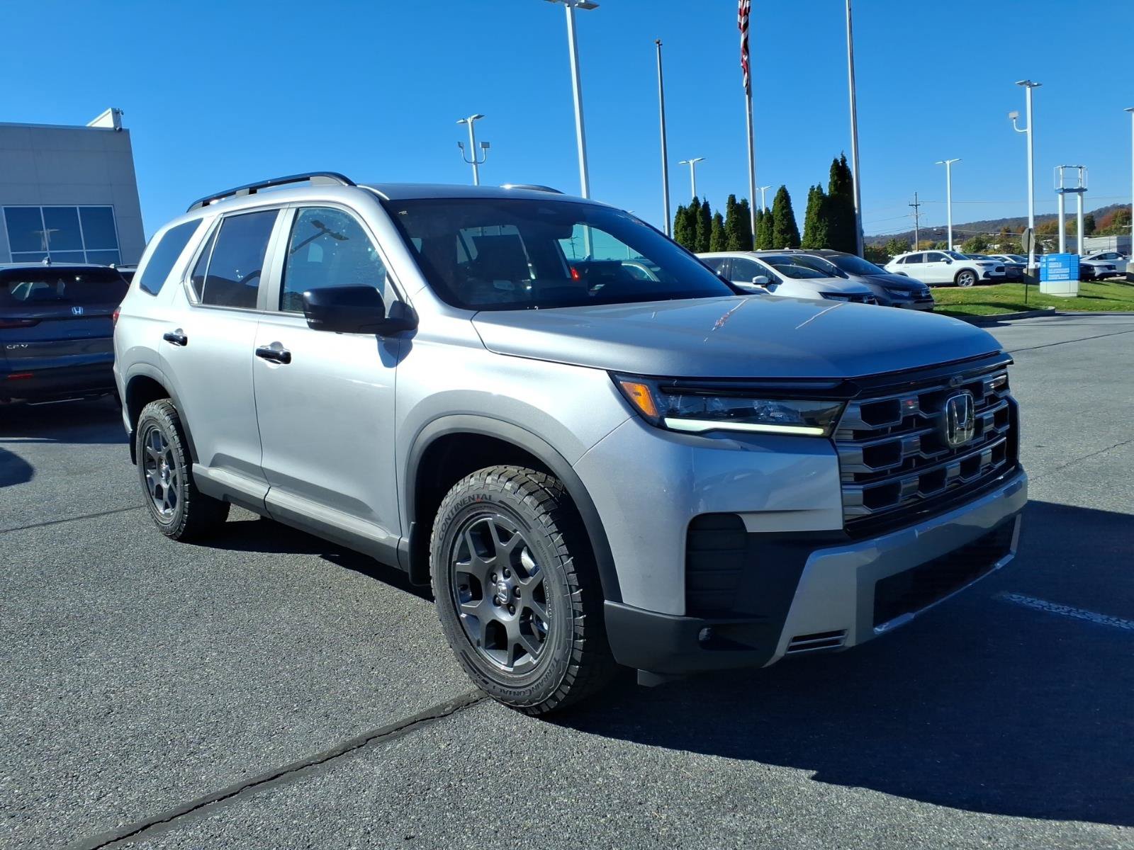 New 2026 Honda Pilot TrailSport image 1