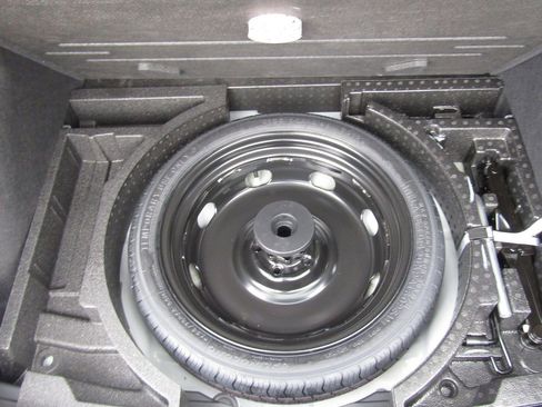 New 2026 Volkswagen Taos SE AWD/4WD image 28