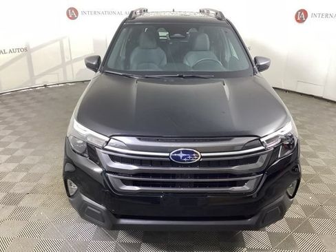 Used 2026 Subaru Forester Premium AWD/4WD image 2