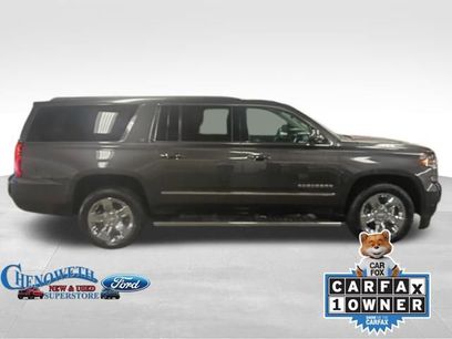Used 2017 Chevrolet Suburban LT w/ LT Signature Package