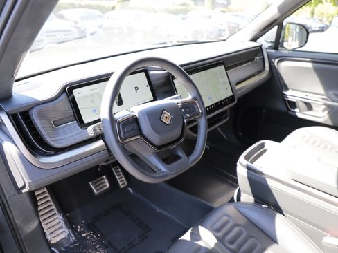 Used 2024 Rivian R1S Adventure AWD/4WD image 15