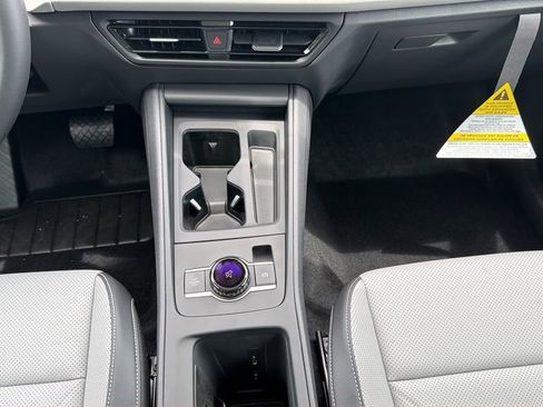 New 2026 Volkswagen Tiguan SE FWD image 19