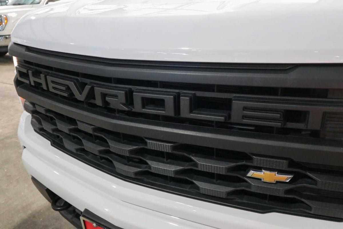 Used 2023 Chevrolet Silverado 1500 Custom AWD/4WD image 31