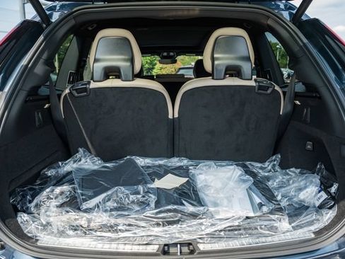 New 2026 Volvo XC90 T8 Ultra w/ Protection Package Premier AWD/4WD image 10