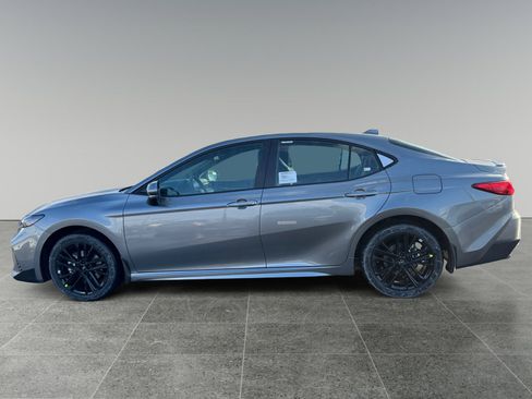 New 2026 Toyota Camry SE image 2