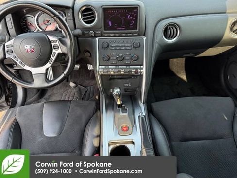 Used 2009 Nissan GT-R Premium AWD/4WD image 12