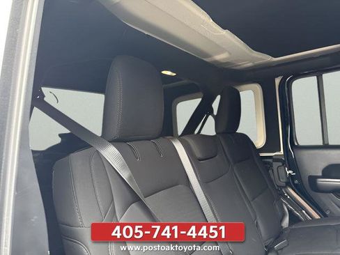 Used 2021 Jeep Wrangler Unlimited Sport AWD/4WD image 19