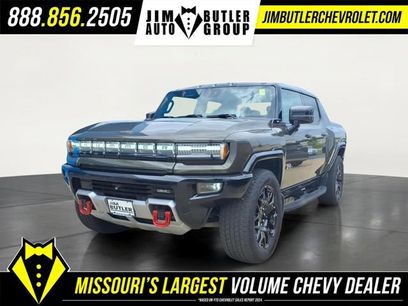 Used 2025 GMC Hummer EV 2X w/ LPO, Sport Package