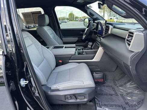 Certified 2025 Toyota Tundra Limited image 33