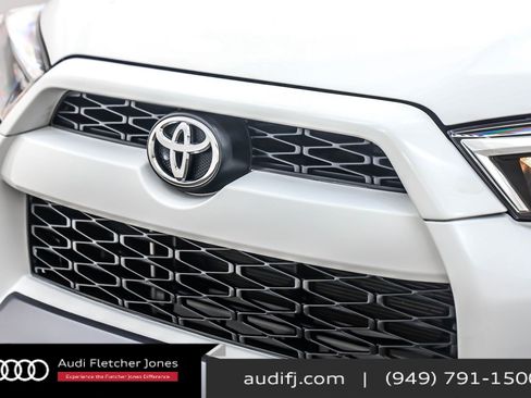 Used 2019 Toyota 4Runner TRD Off-Road Premium image 13