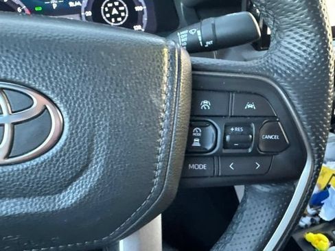 Certified 2025 Toyota Tacoma TRD Off-Road w/ TRD Off Road Upgrade Package AWD/4WD image 6