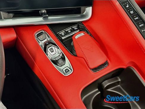 Used 2022 Chevrolet Corvette Stingray Premium Conv w/ Z51 Performance Package RWD image 37