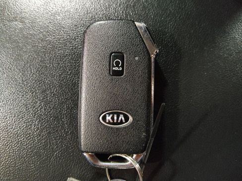 Used 2021 Kia Sorento SX image 32