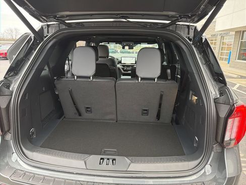 New 2026 Ford Explorer ST-Line w/ ST-Line Street Pack AWD/4WD image 13
