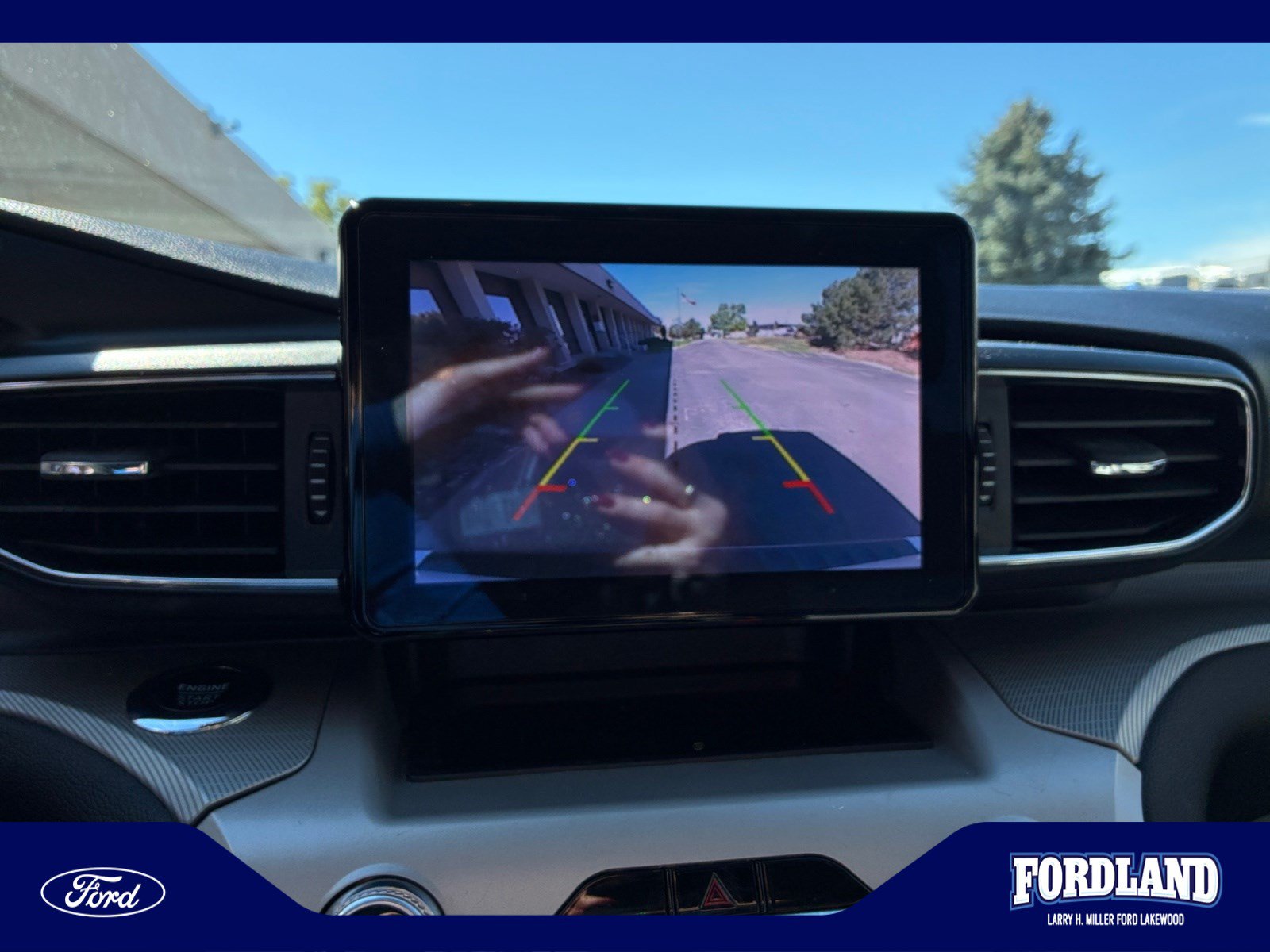Used 2023 Ford Explorer XLT w/ Equipment Group 202A AWD/4WD image 28