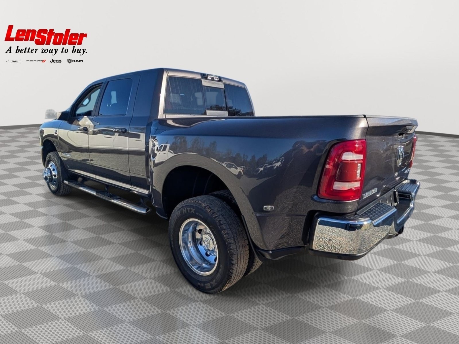 Used 2023 RAM 3500 Laramie AWD/4WD image 3