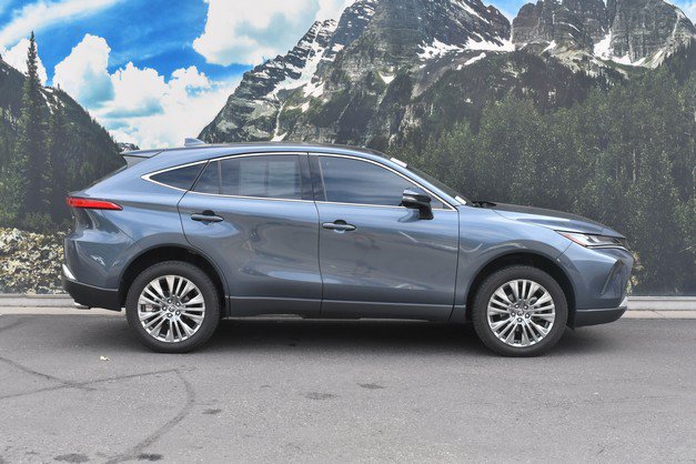 Certified 2024 Toyota Venza Limited AWD/4WD image 2