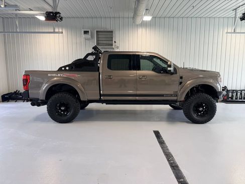 Used 2022 Ford F250 Lariat w/ Lariat Ultimate Package AWD/4WD image 2