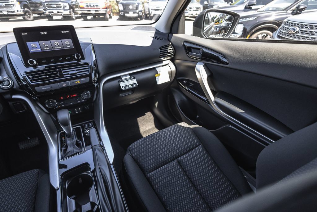 New 2026 Mitsubishi Eclipse Cross LE AWD/4WD image 21