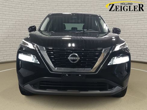 Certified 2023 Nissan Rogue SV AWD/4WD image 2