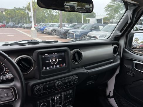 Used 2018 Jeep Wrangler Unlimited Sport S AWD/4WD image 30