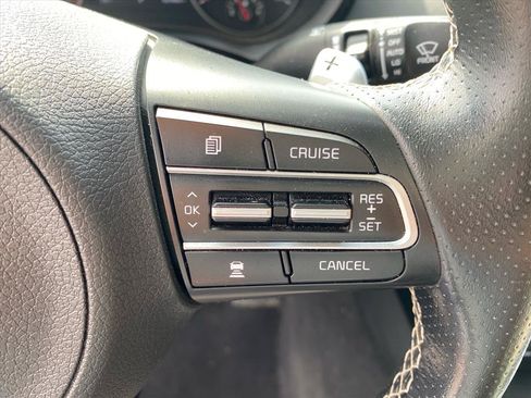 Used 2018 Kia Stinger GT2 AWD/4WD image 17