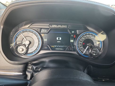 Used 2022 RAM 1500 Limited w/ Off-Road Group image 21