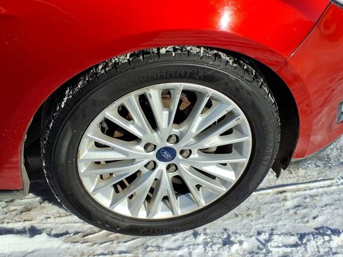 Used 2018 Ford Focus Titanium image 28