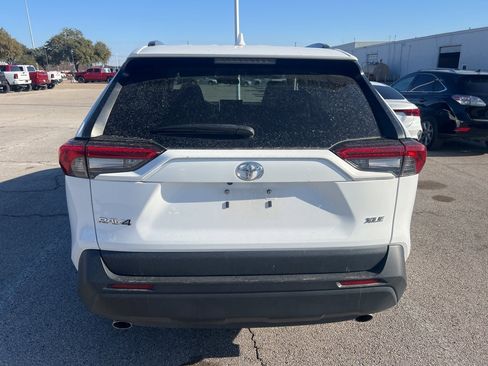 Used 2024 Toyota RAV4 XLE image 5