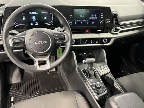 Used 2023 Kia Sportage LX AWD/4WD image 19
