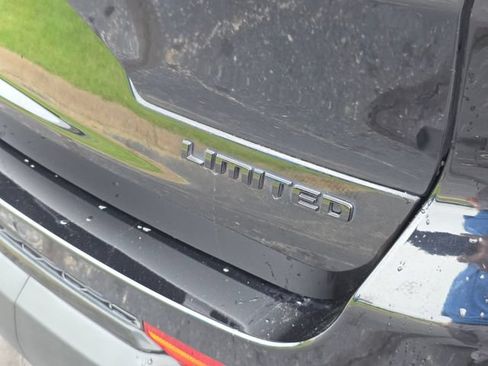 Used 2023 Jeep Grand Cherokee L Limited w/ Black Appearance Package RWD image 16
