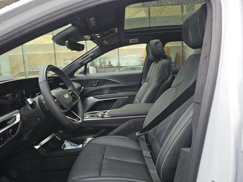 New 2026 Cadillac Lyriq Signature Luxury image 21