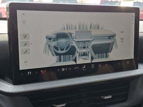 Used 2025 Ford Explorer ST image 17