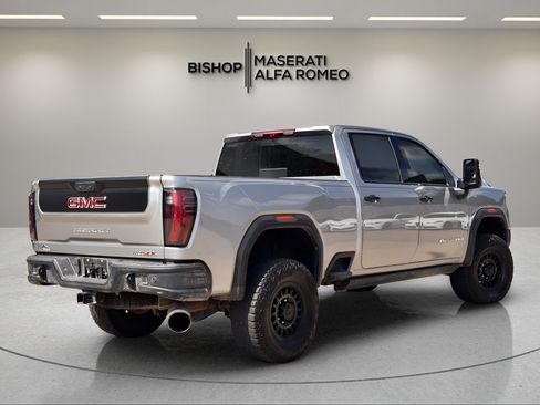 Used 2025 GMC Sierra 2500 AT4X w/ AT4X AEV Edition AWD/4WD image 5